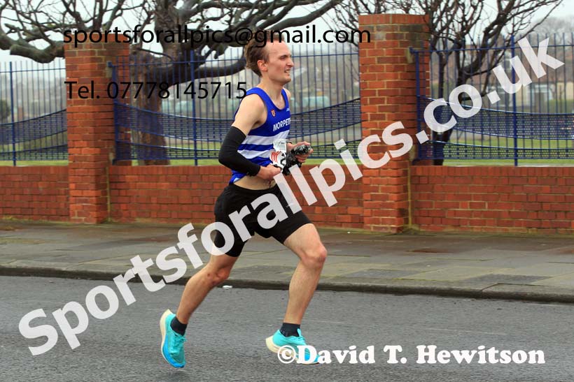 Senior mens 12 Stage 2023 Northern Mens 12 stage and Womens 6 Stage Relays and Young Athletes, Redcar. Photo: David T. Hewitson/Sports for All Pics